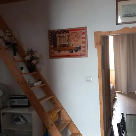 Stefy Apartment *